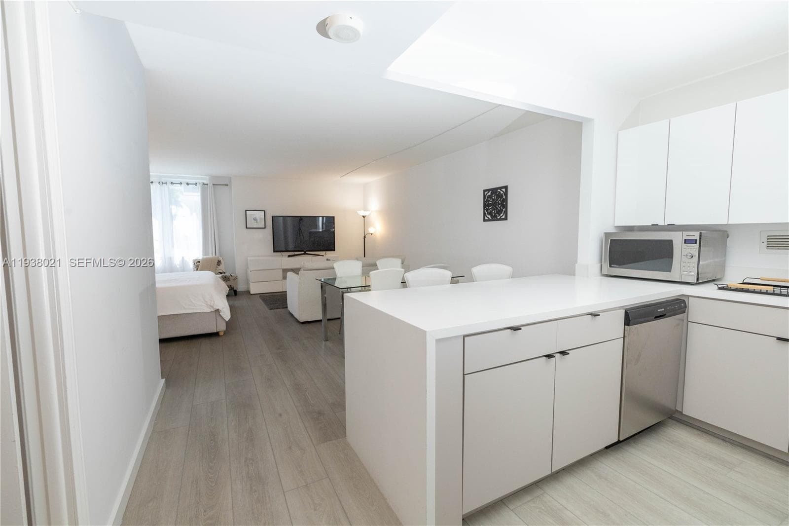 2301 Collins Ave # 423, Miami Beach FL 33139 photo 3
