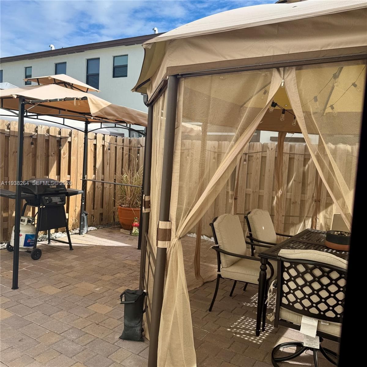 23049 SW 129th Pl, Miami FL 33170