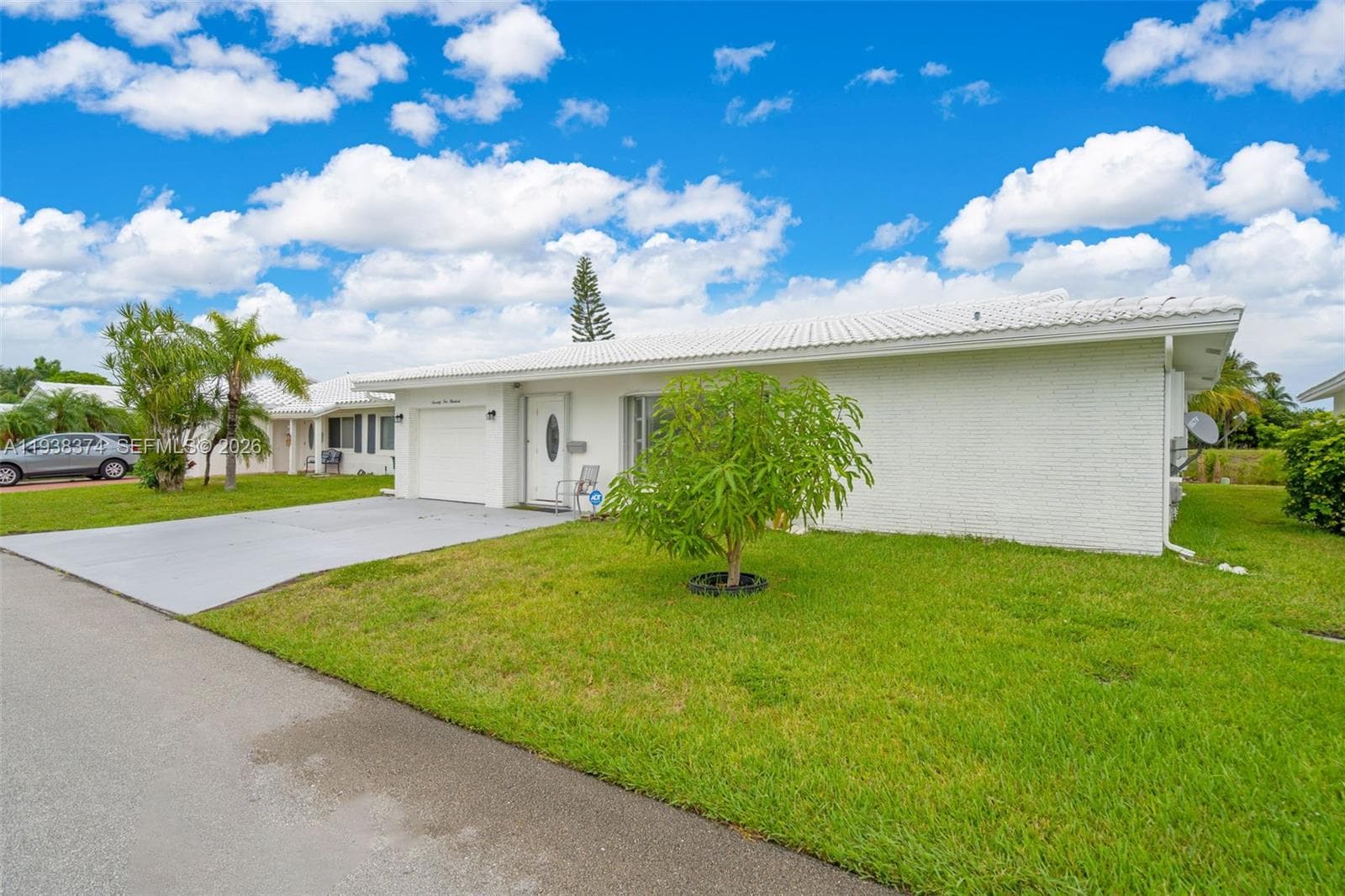 7500 NW 66th Ter, Tamarac FL 33321 photo 3