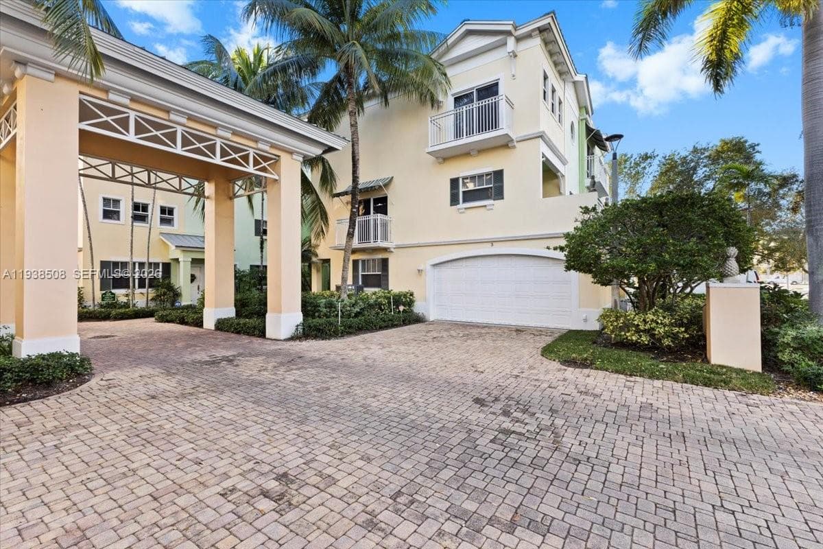 630 SE 15th St # 3, Fort Lauderdale FL 33316 photo 3