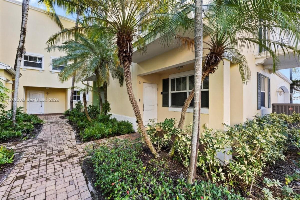 630 SE 15th St # 3, Fort Lauderdale FL 33316 photo 5