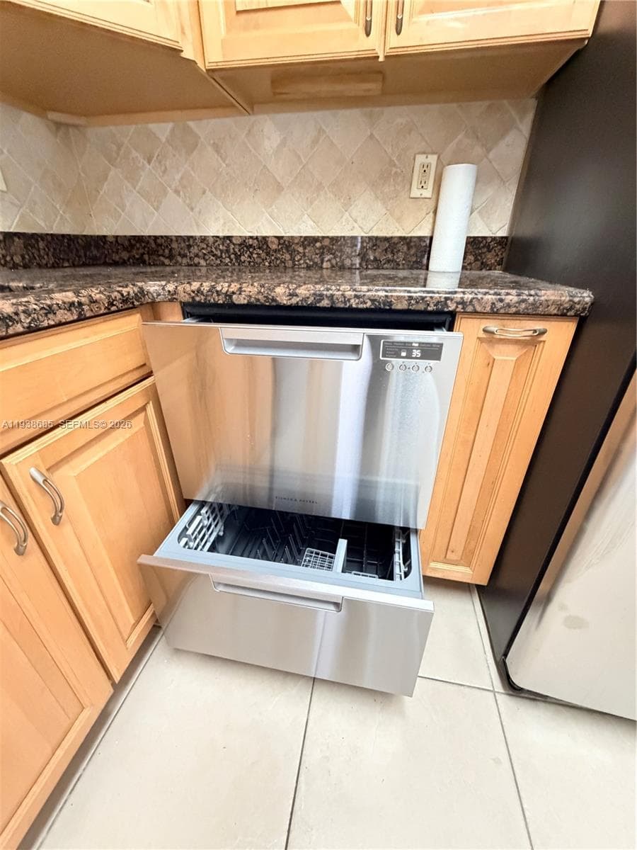 3701 N Country Club Dr # 1901, Aventura FL 33180 photo 5