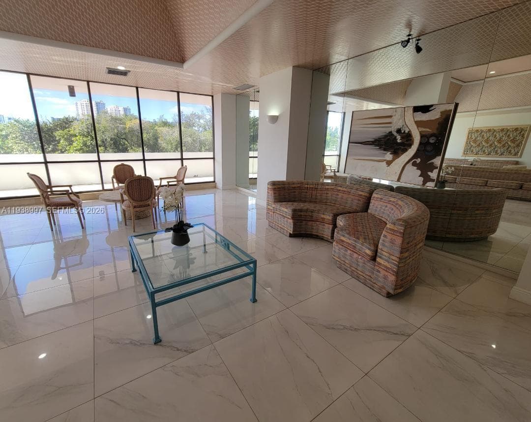 500 Three Islands Blvd # 709, Hallandale Beach FL 33009 photo 4