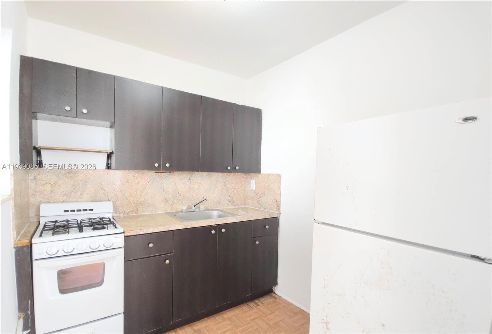 1565 SW 6th St, Miami FL 33135 photo 4