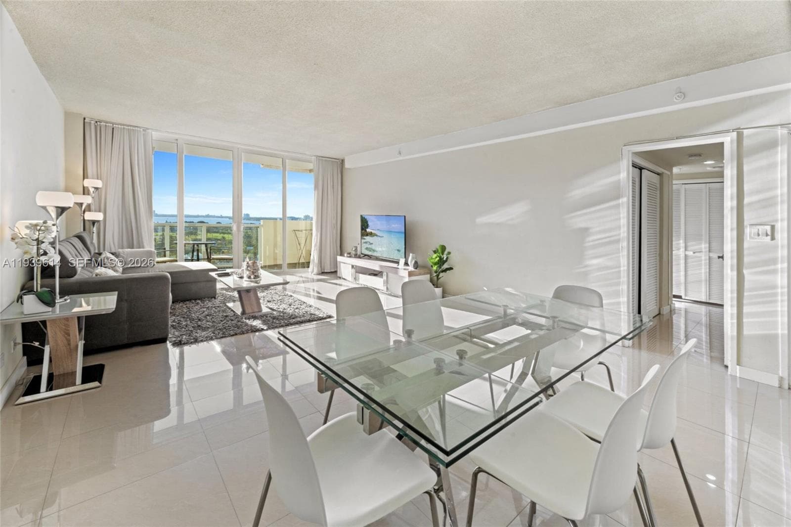 5601 Collins Ave # 1618, Miami Beach FL 33140 photo 5