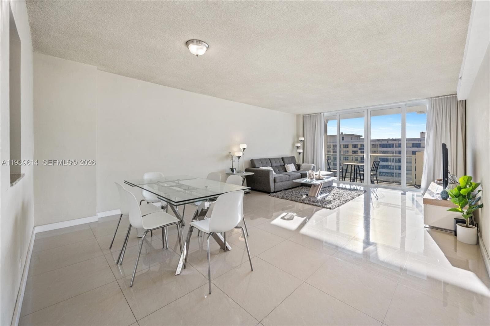 5601 Collins Ave # 1618, Miami Beach FL 33140 photo 4