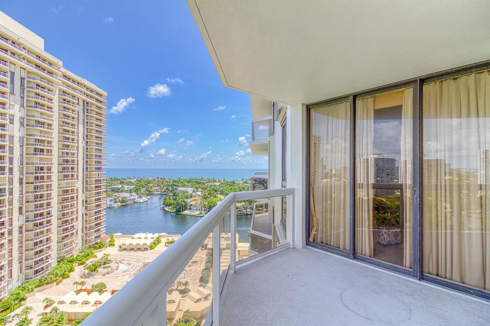 20185 E Country Club Drive # 1709, Aventura FL 33180 photo 2