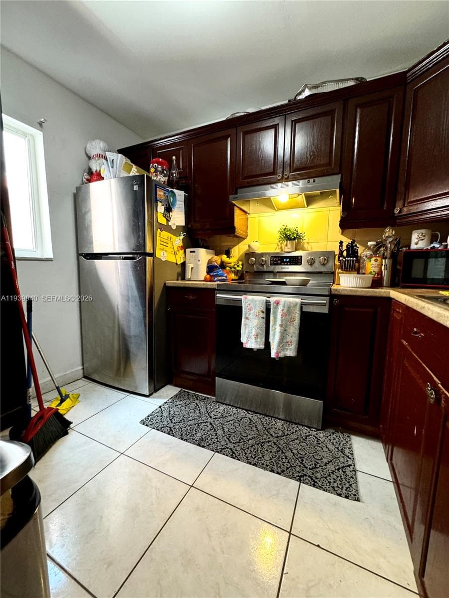 19729 SW 114th Ave # 250, Miami, FL 33157