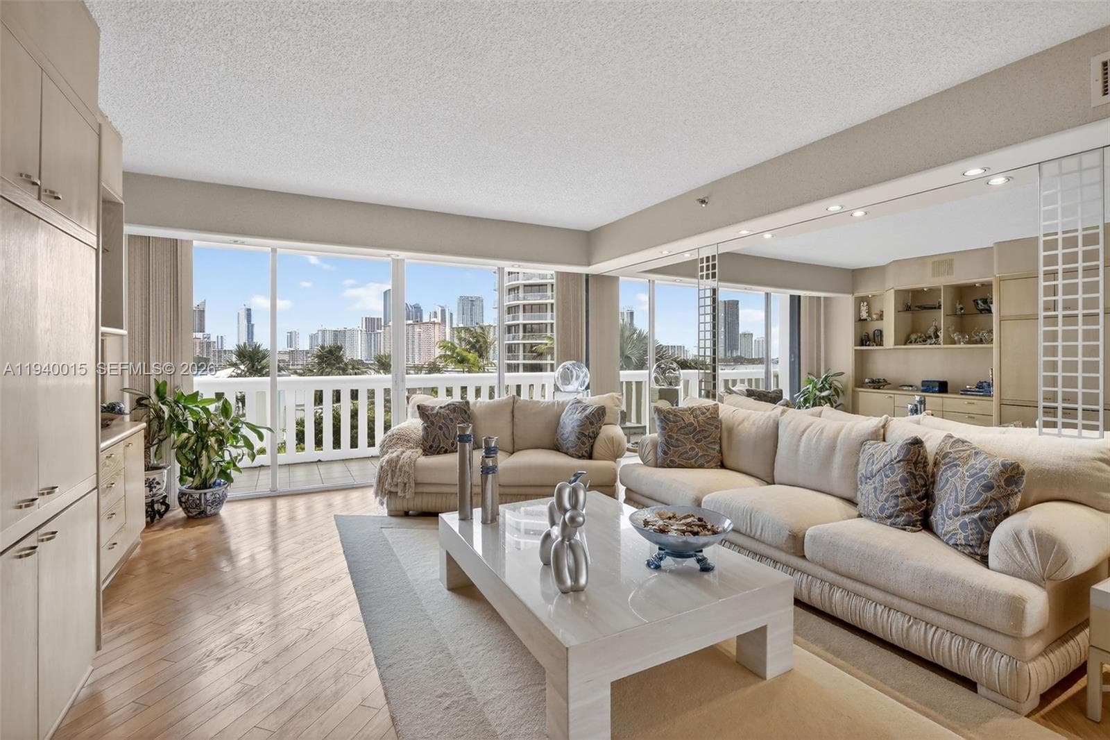 3000 Island Blvd # 502, Aventura FL 33160 photo 4