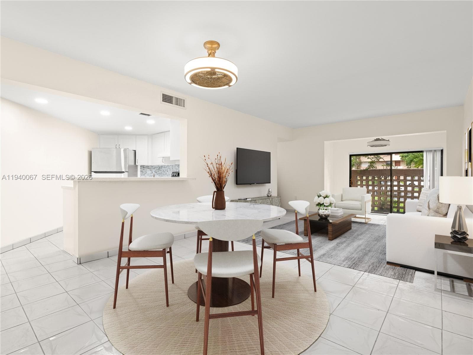 10249 NW 9th St Cir # 8, Miami FL 33172