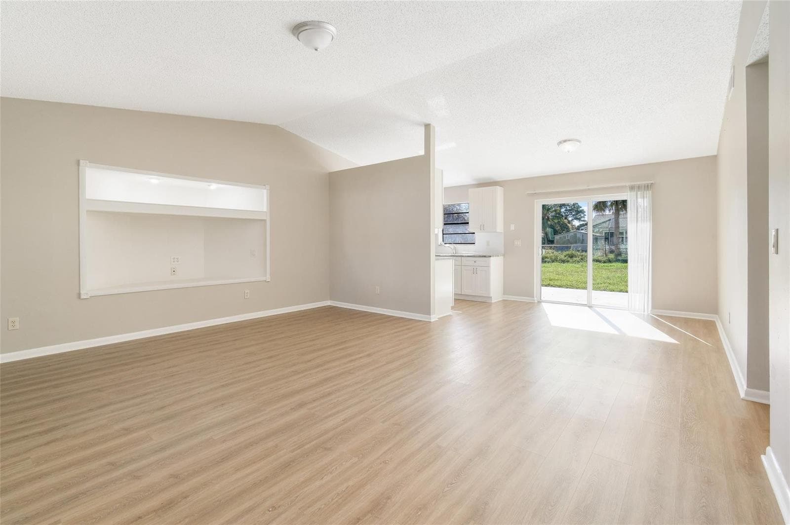 516 SW Buswell Avenue, Port St. Lucie FL 34983 photo 4