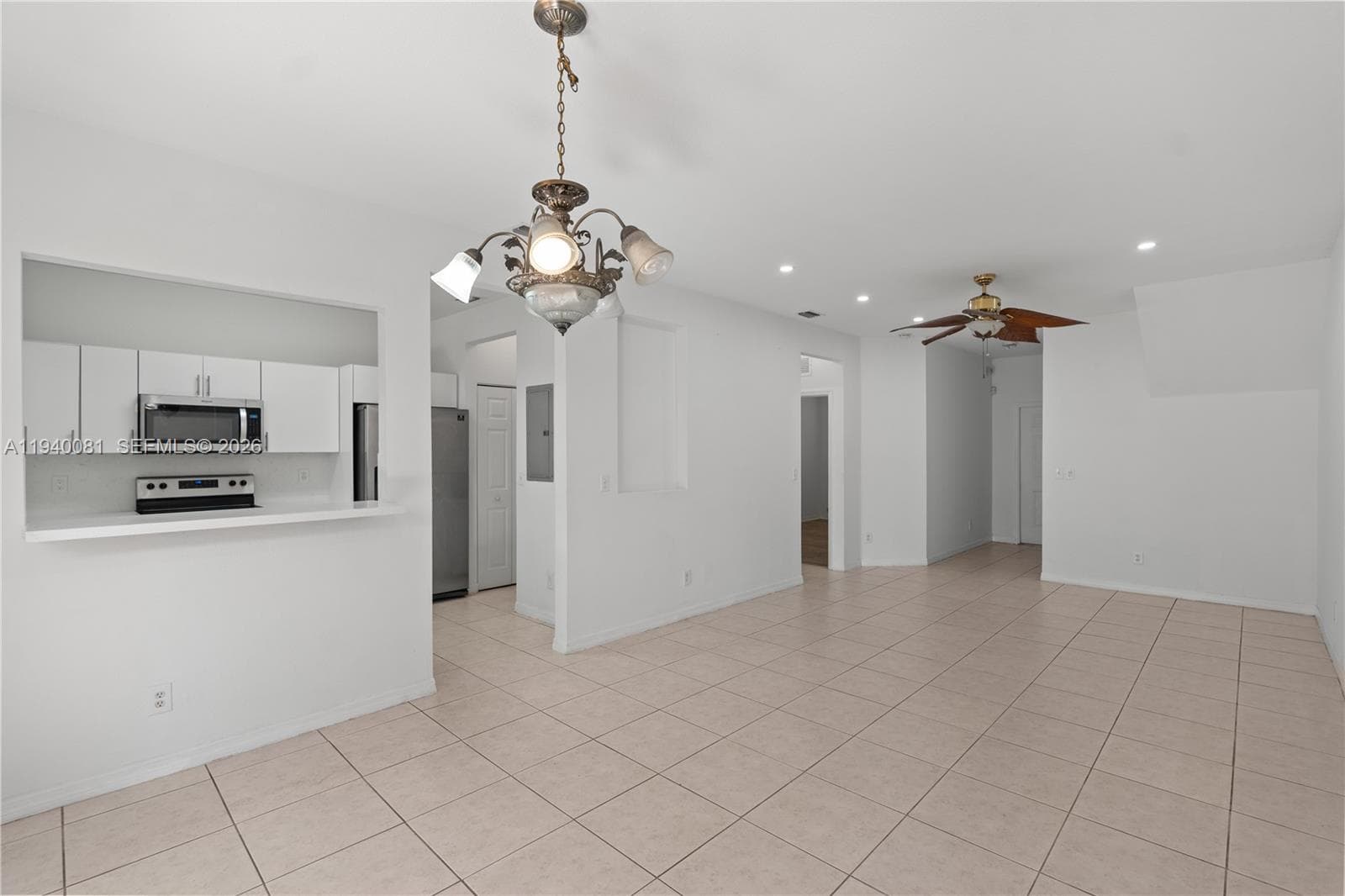1564 SW 2nd St, Homestead FL 33030 photo 5
