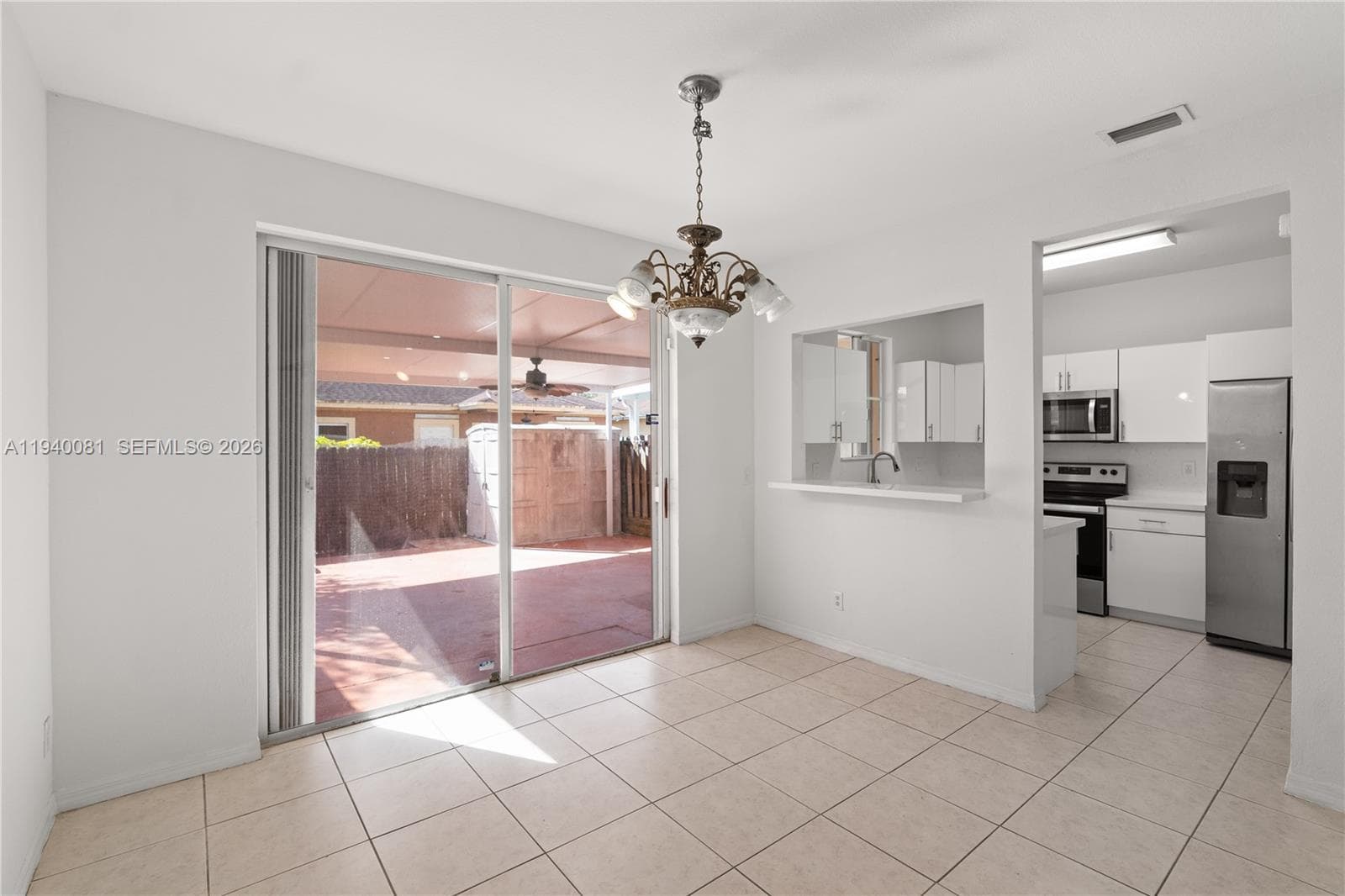 1564 SW 2nd St, Homestead FL 33030 photo 4