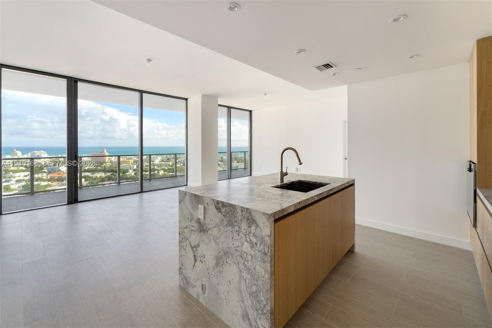 500 Alton Rd # 2207, Miami Beach FL 33139 photo 3