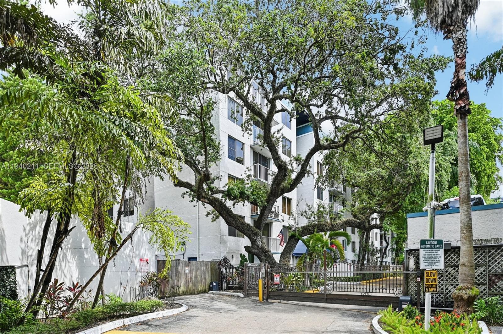1740 NW N River Dr # 614, Miami FL 33125 photo 3