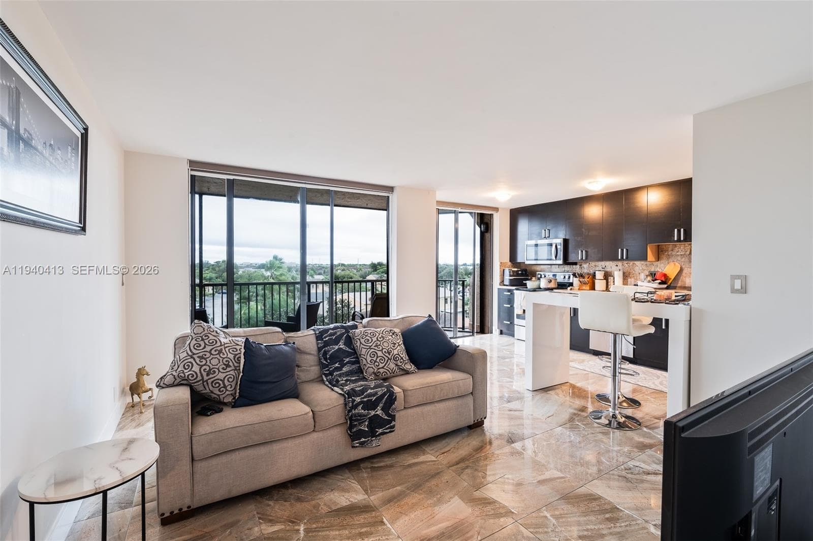 3400 Blue Lake Dr # 505, Pompano Beach FL 33064