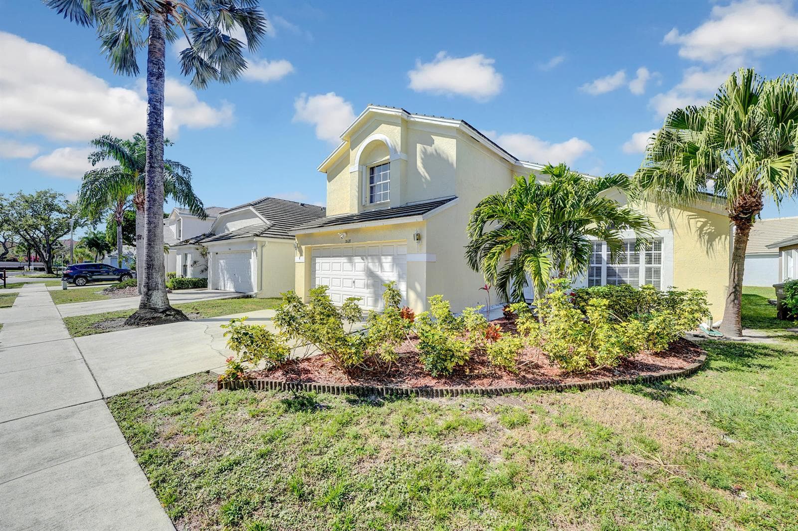 2008 Normandy Circle, West Palm Beach, FL 33409 photo 4