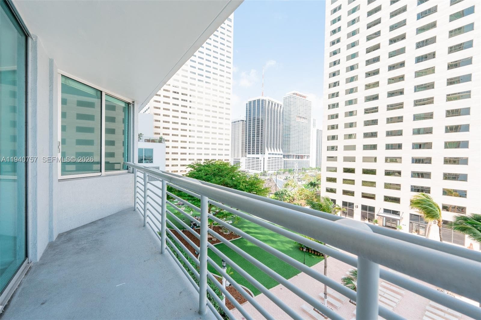 335 S Biscayne Blvd # 1108, Miami FL 33131 photo 2