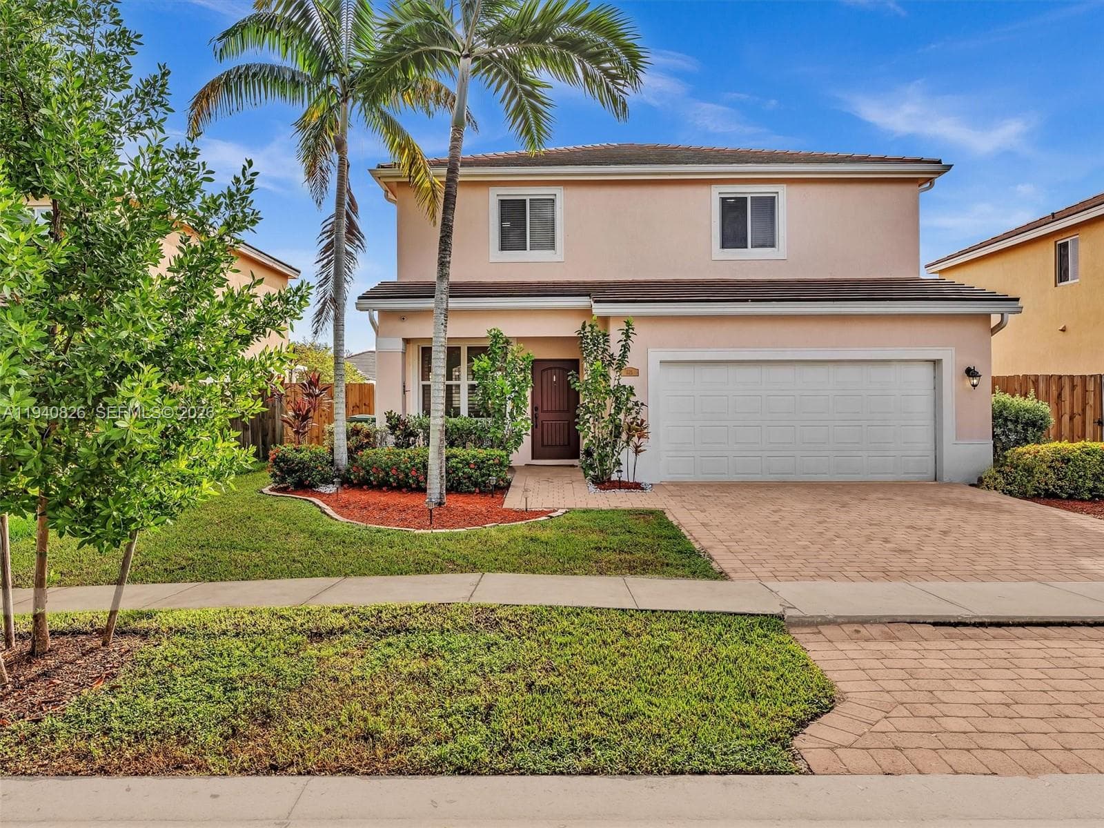 625 SE 30th Ter, Homestead FL 33033 photo 2