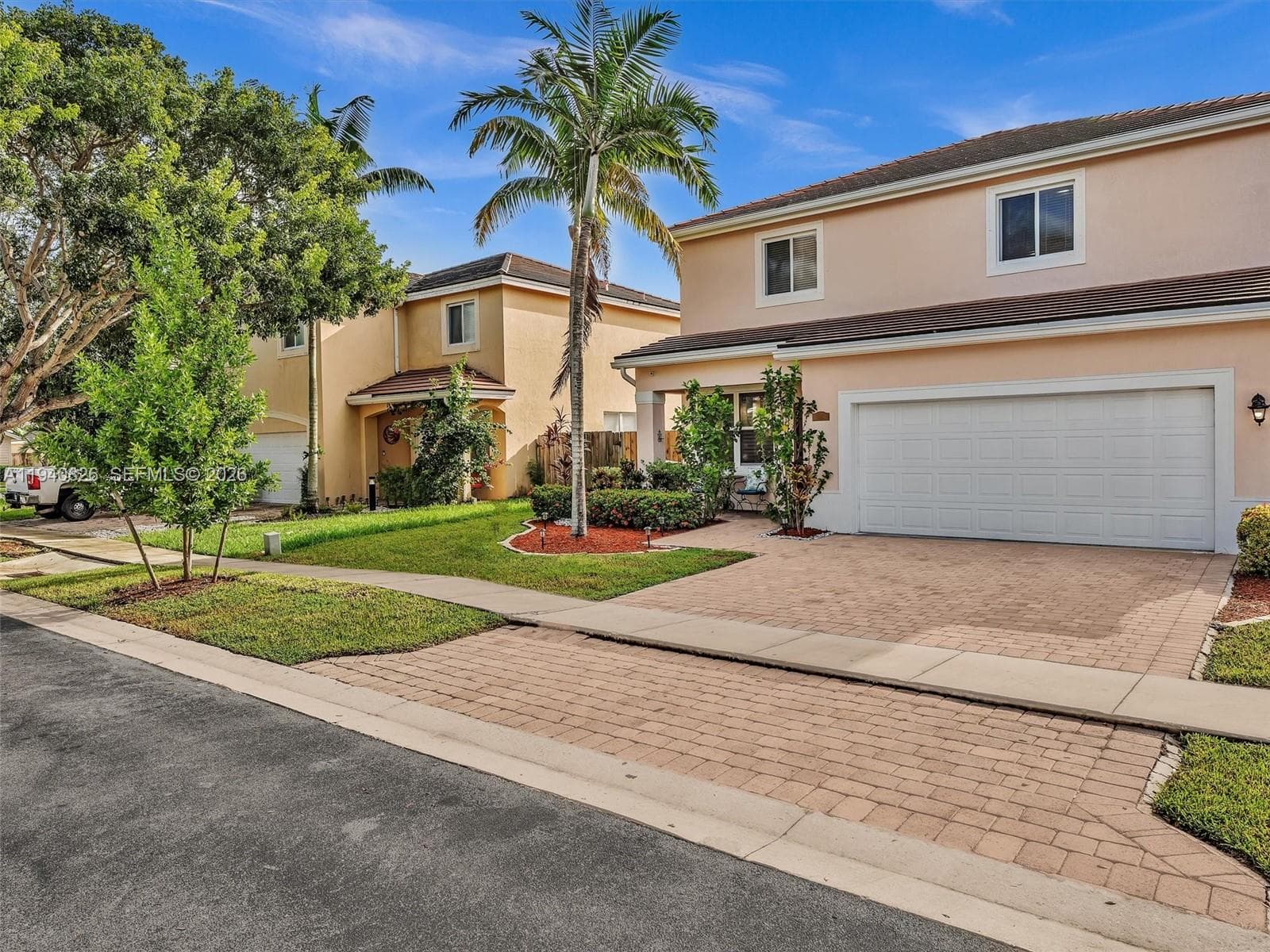 625 SE 30th Ter, Homestead FL 33033 photo 3