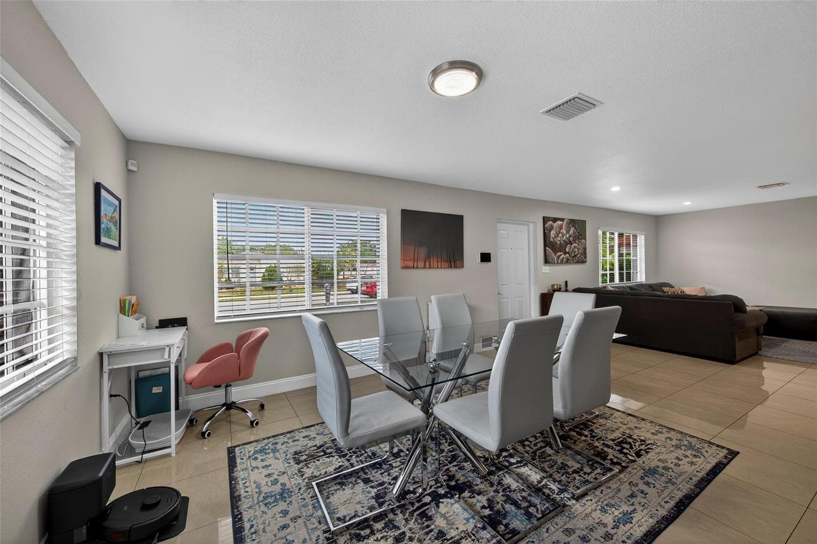 348 NW 40th Court, Oakland Park FL 33309 photo 4