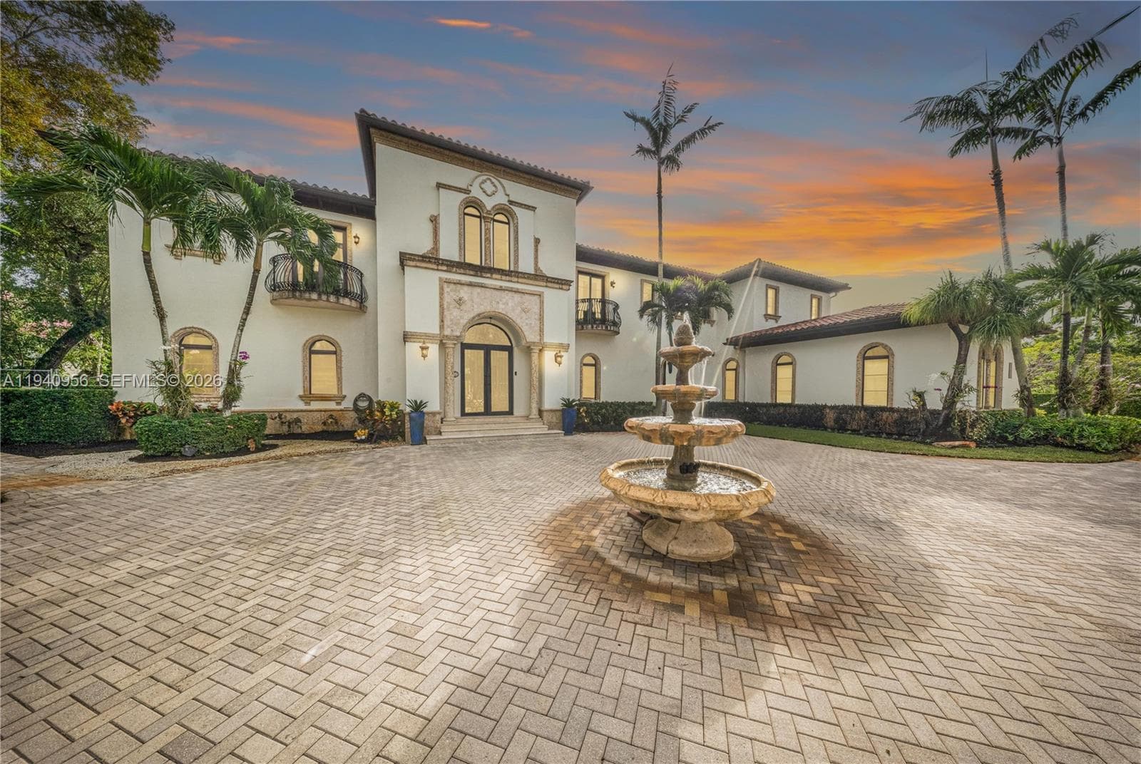 7538 SW 64th St, Miami FL 33143 photo 3
