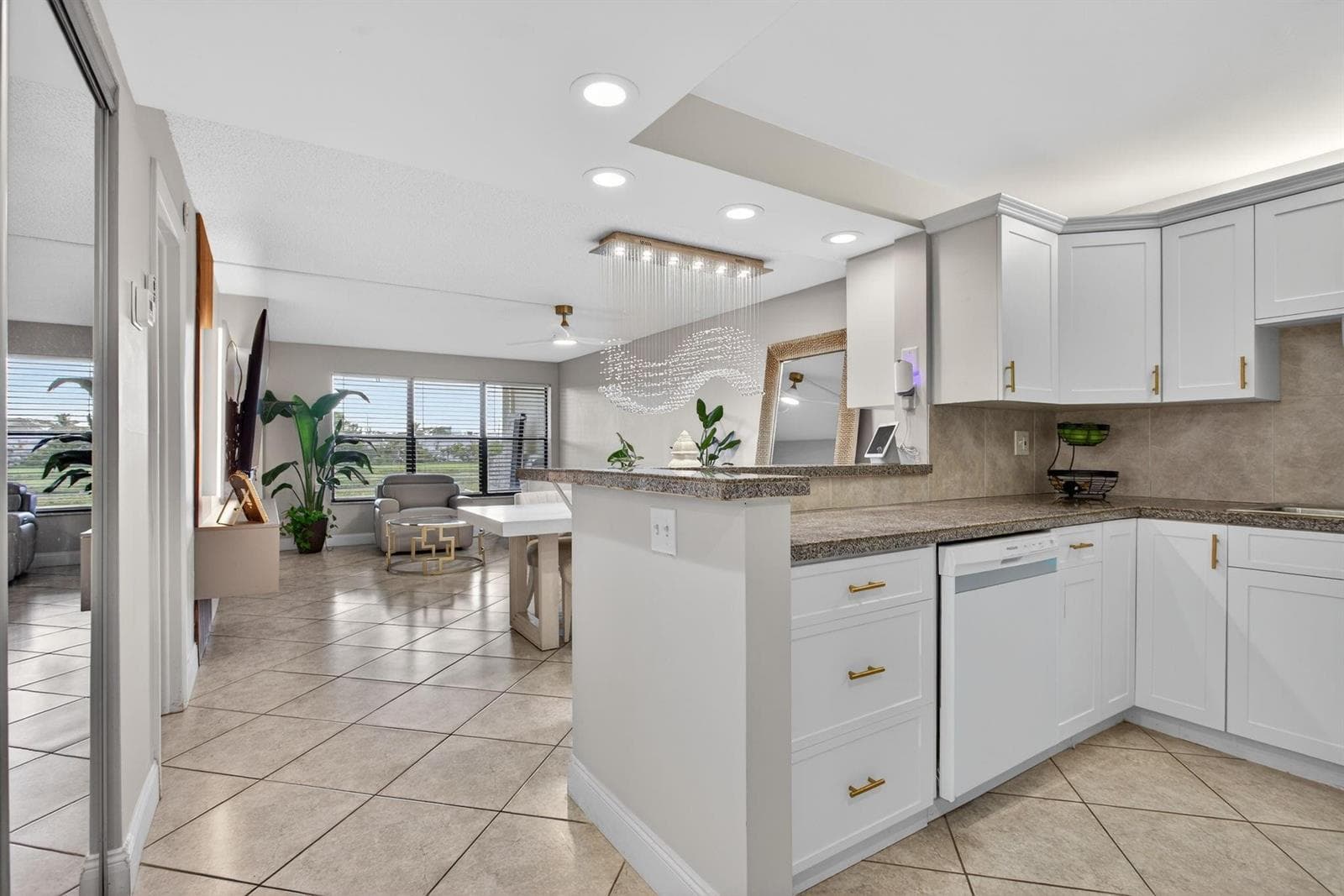 2314 S Cypress Bend Drive # 114, Pompano Beach FL 33069 photo 4