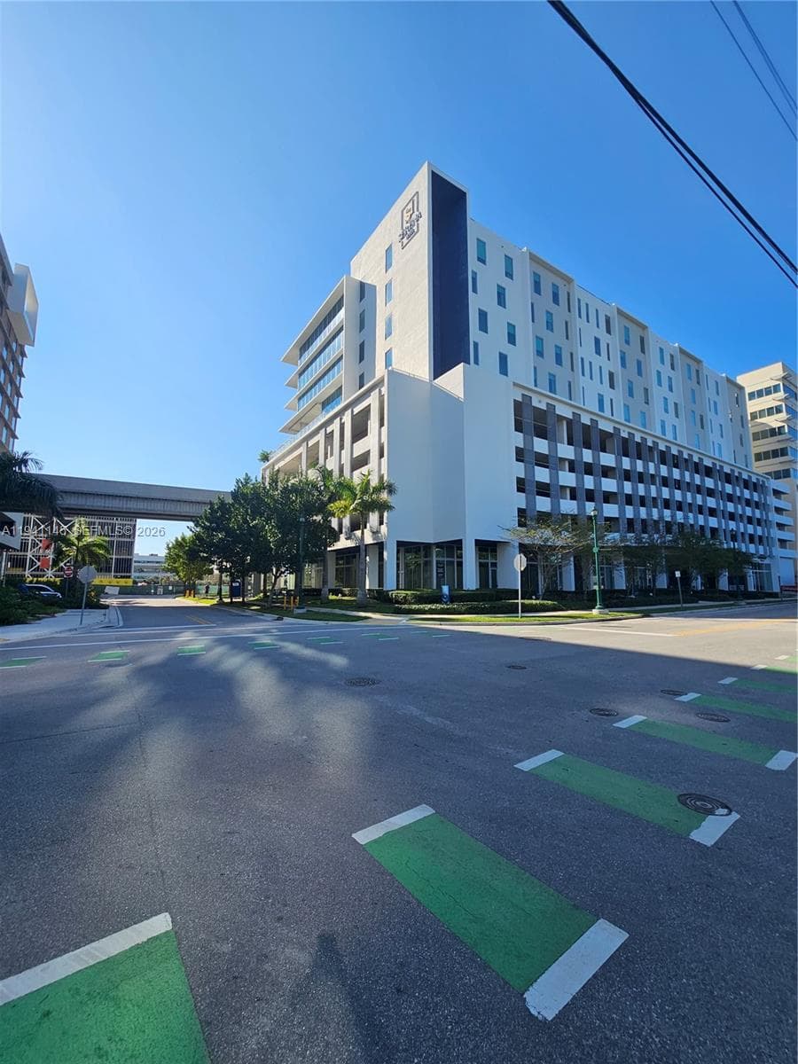 2820 NE 214 st # UNIT #3,4,5, Aventura FL 33180
