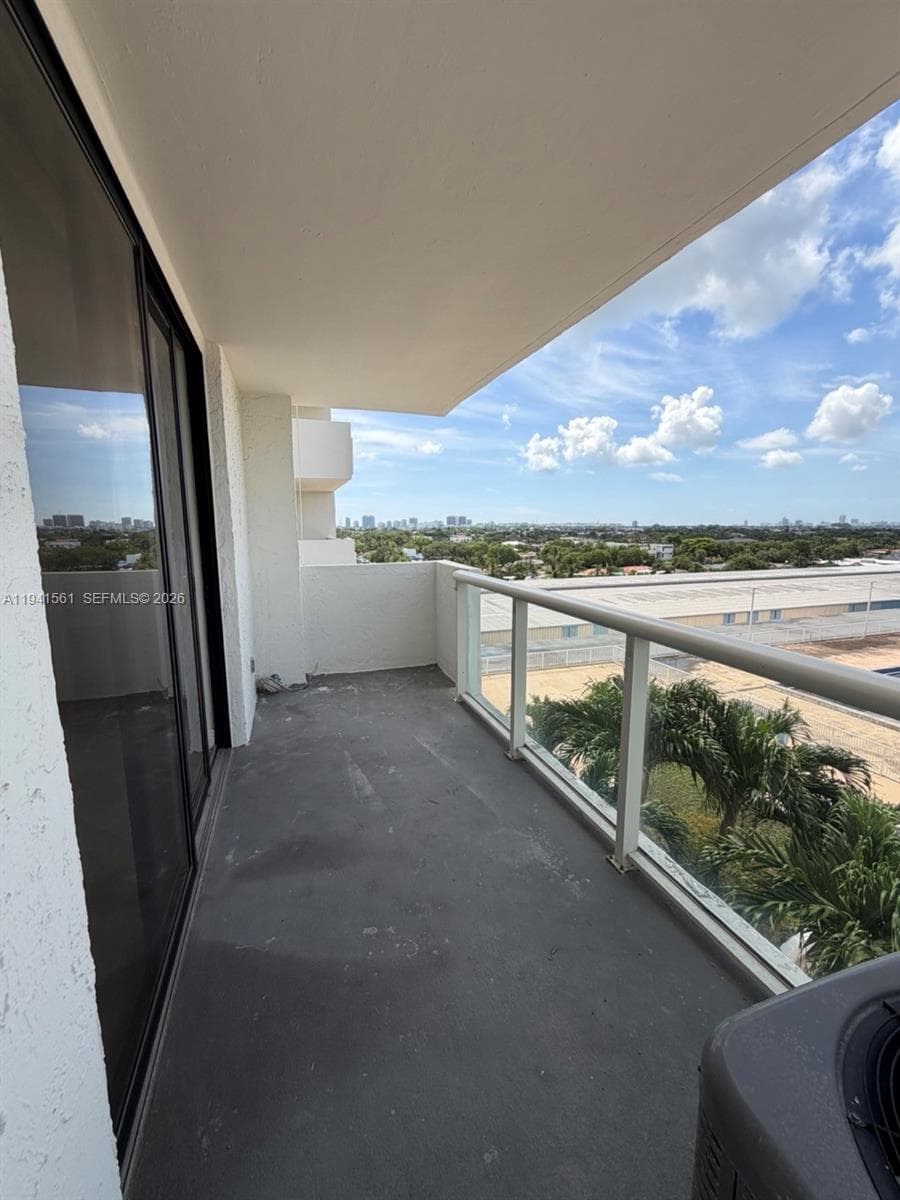 13499 Biscayne Blvd # 710, North Miami FL 33181 photo 3