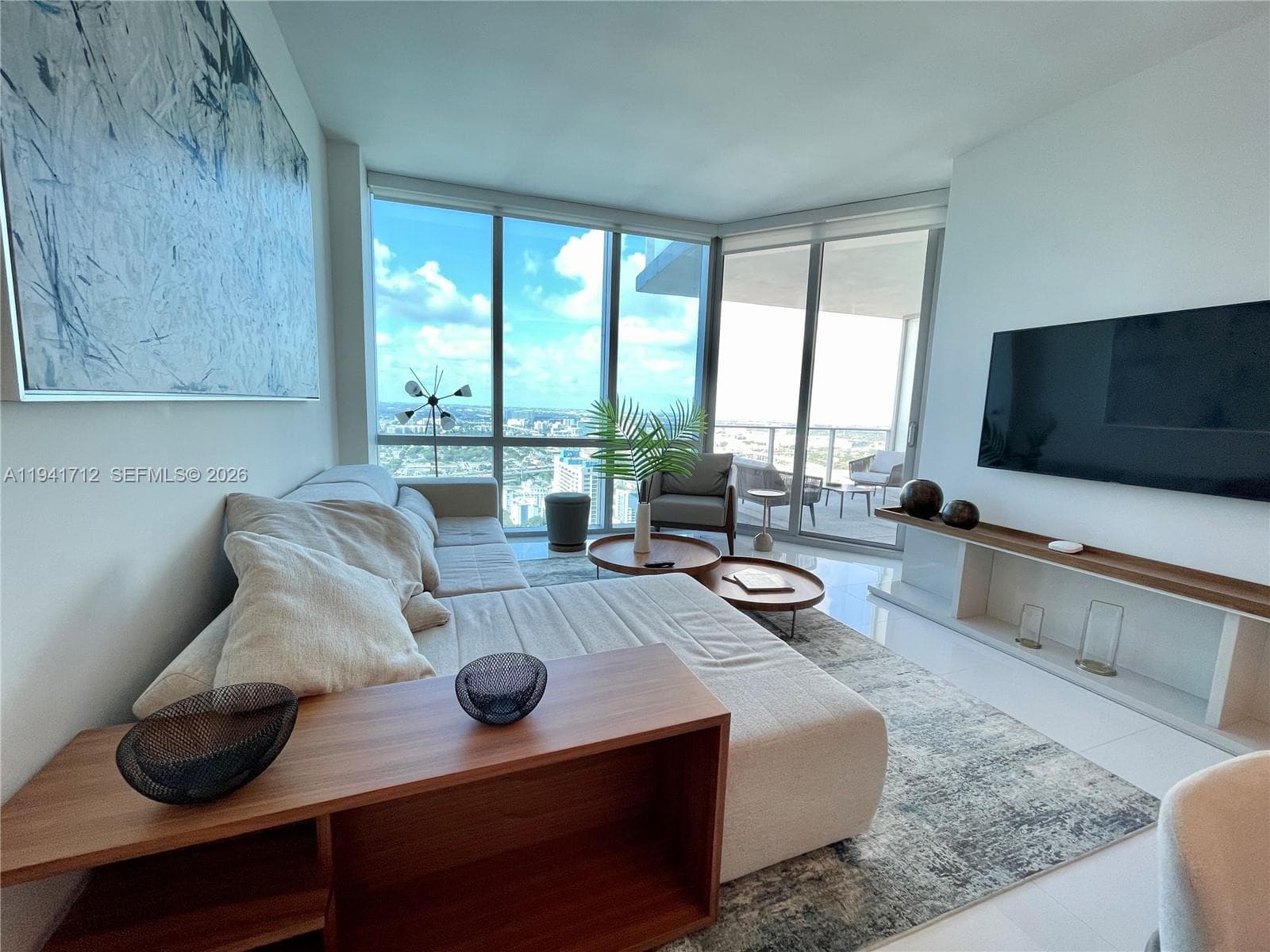 851 NE 1st Ave # 3606, Miami FL 33132 photo 5