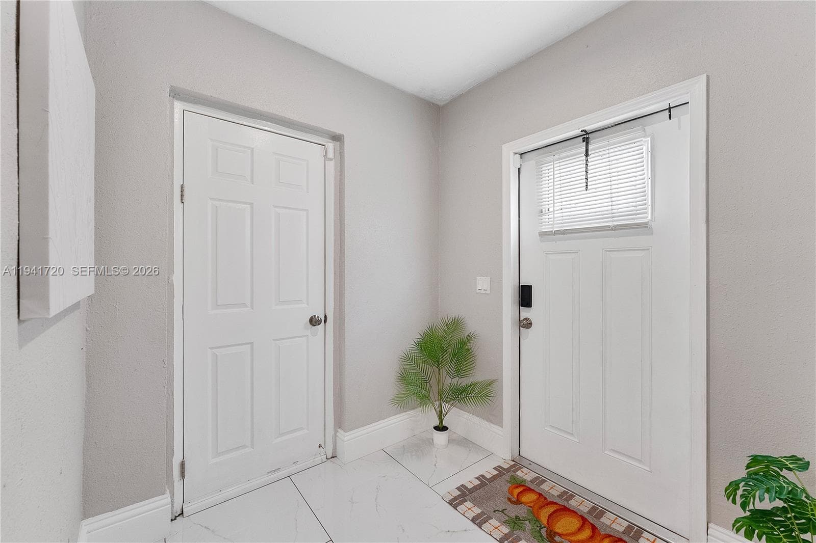 2227 Cody St, Hollywood FL 33020 photo 2
