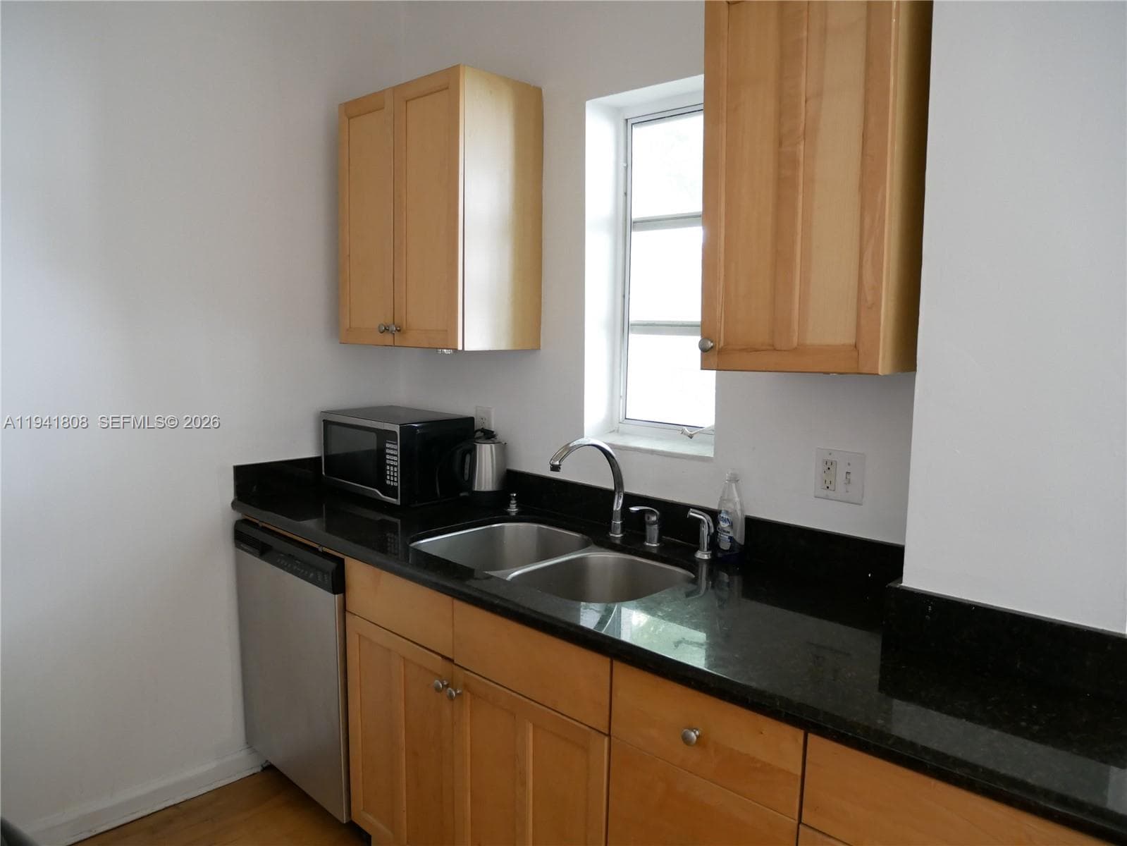 631 Euclid Ave # 7, Miami Beach FL 33139 photo 3