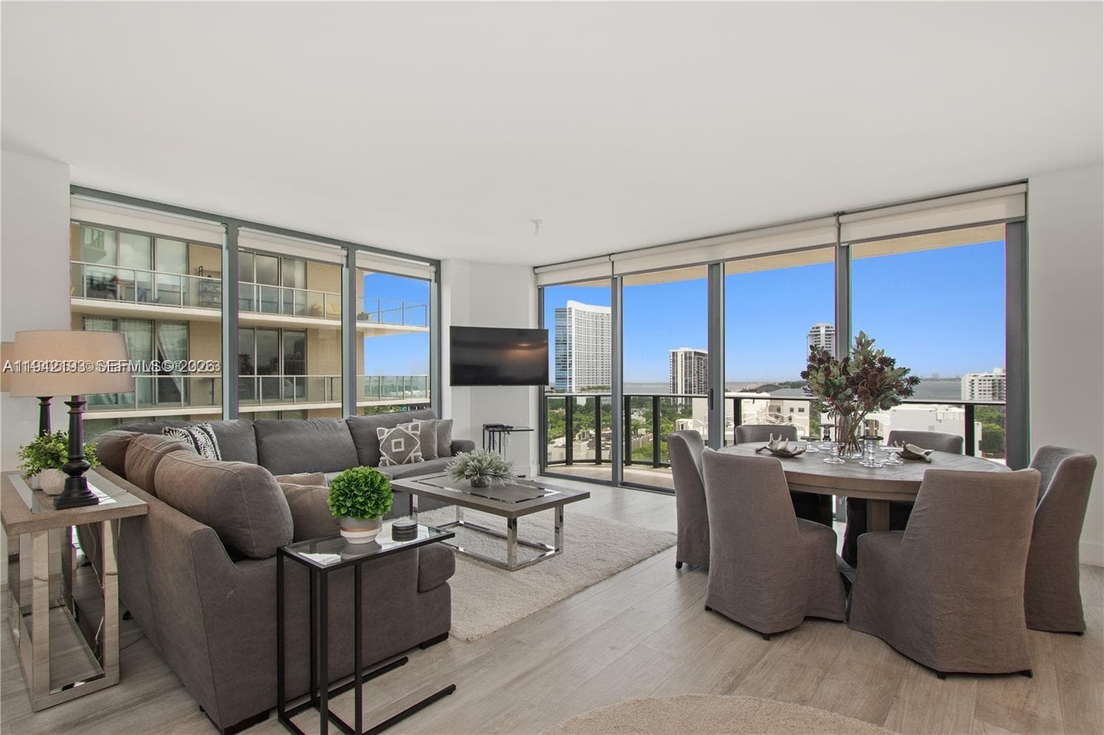 121 NE 34th St # 1008, Miami, FL 33137 photo 2