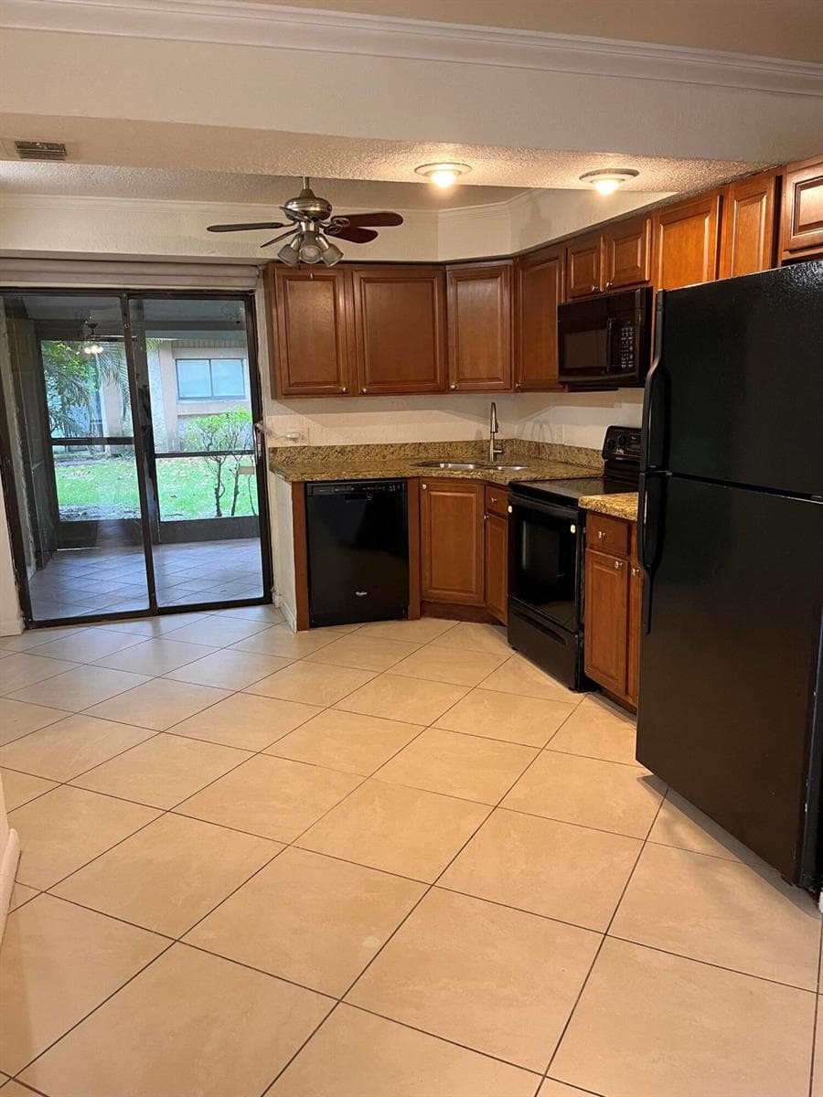 208 Wimbledon Lake Drive # 208, Plantation FL 33324 photo 5