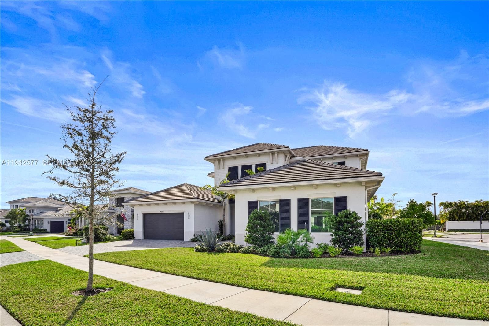 9281 Coral Isles Cir, Palm Beach Gardens FL 33412 photo 2