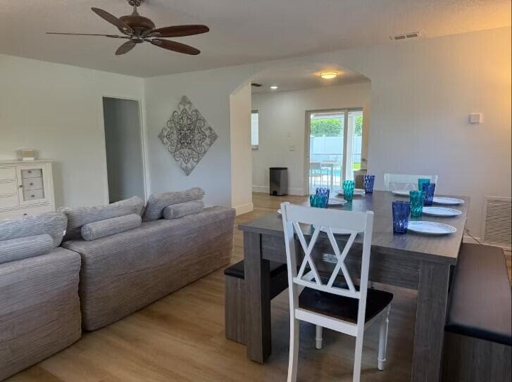 516 E Whitney Drive, Jupiter FL 33458 photo 4