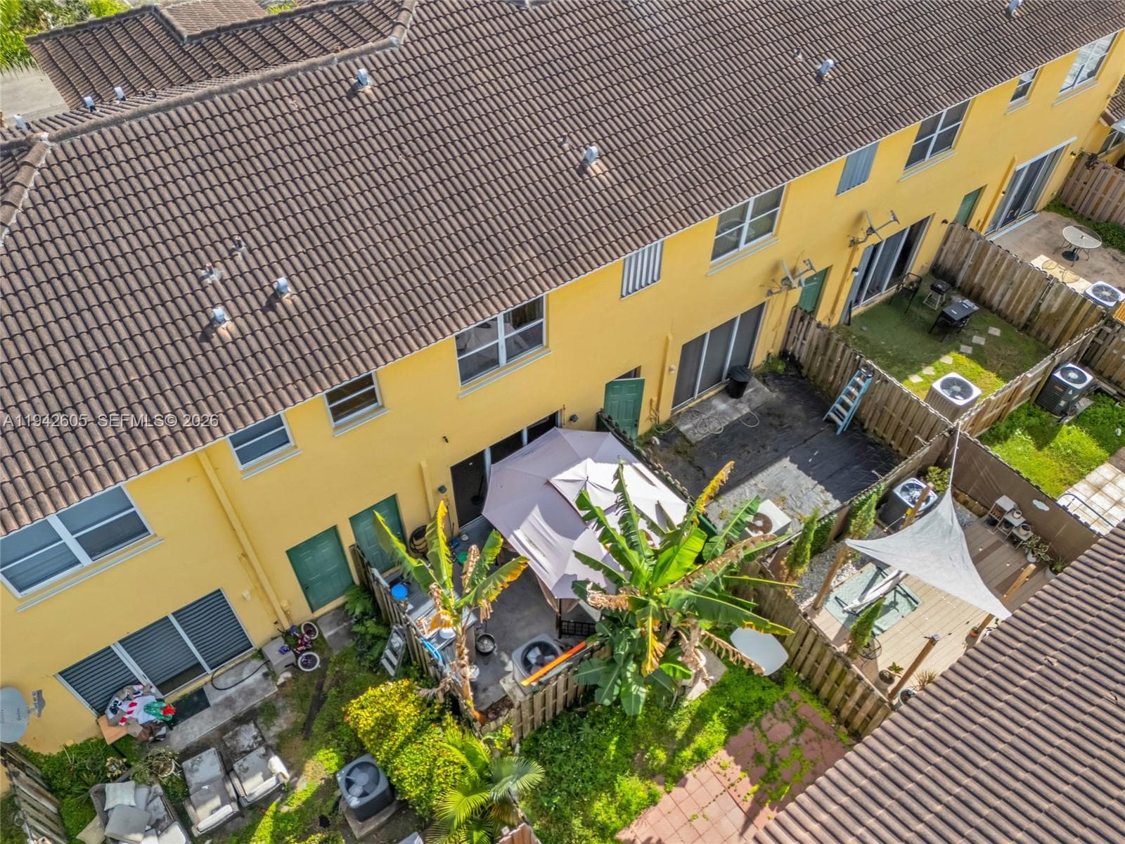 950 NE 42nd Pl, Homestead FL 33033 photo 4