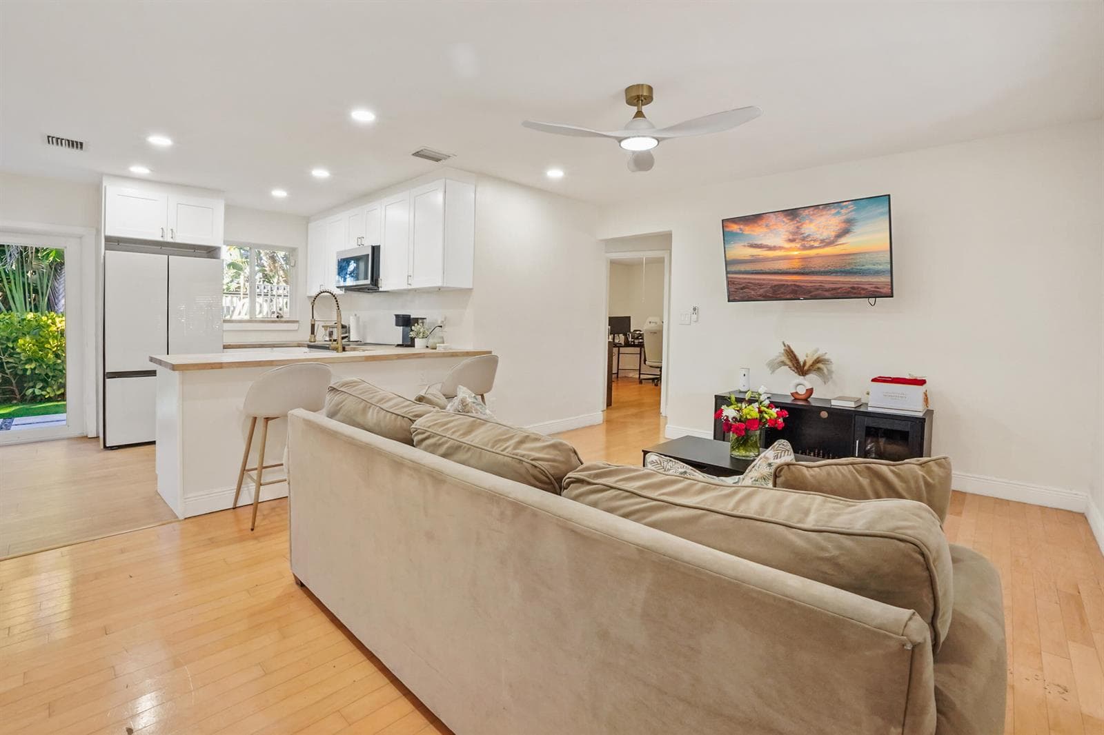 1401 NE 14th Street, Fort Lauderdale FL 33304 photo 5