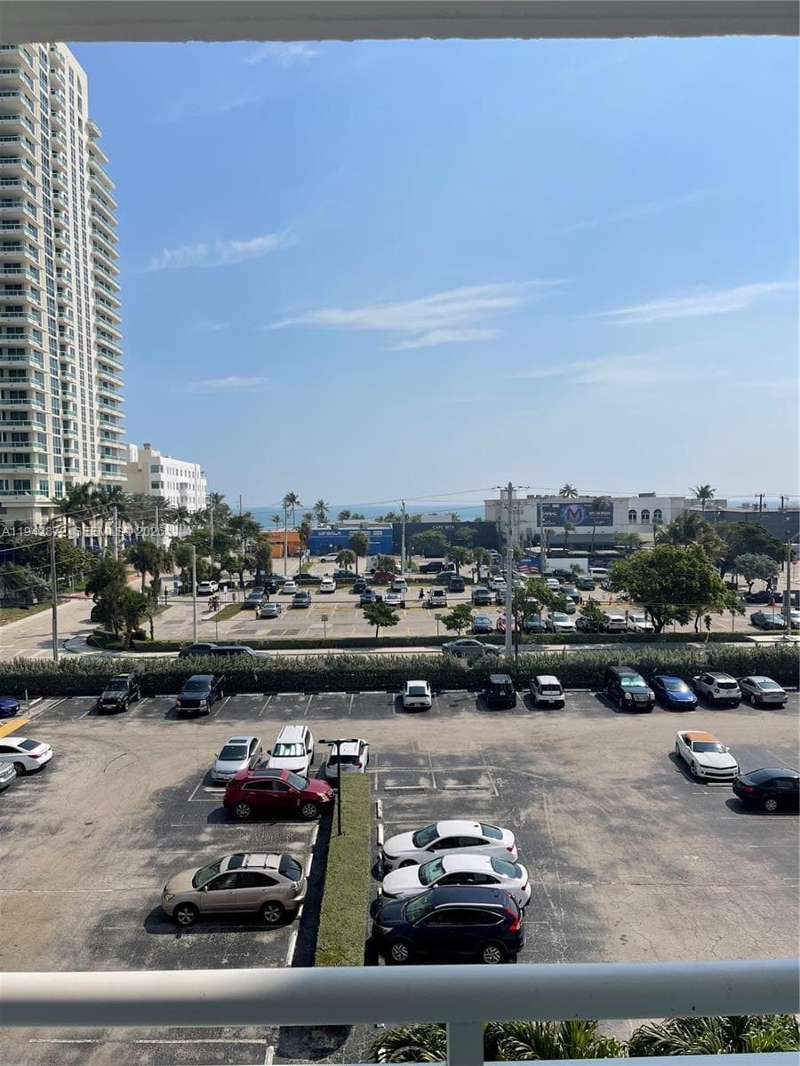 200 S Birch Rd # 512, Fort Lauderdale FL 33316