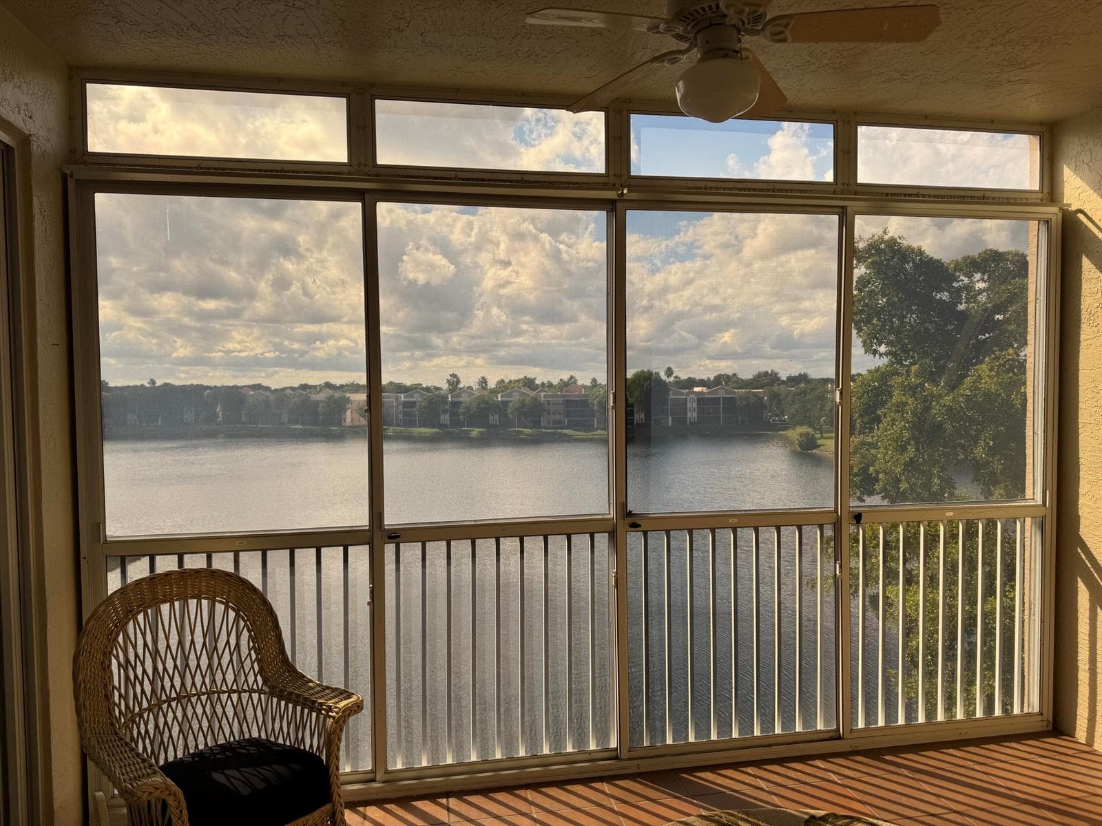 7715 Southampton Terrace # 405, Tamarac FL 33321 photo 2