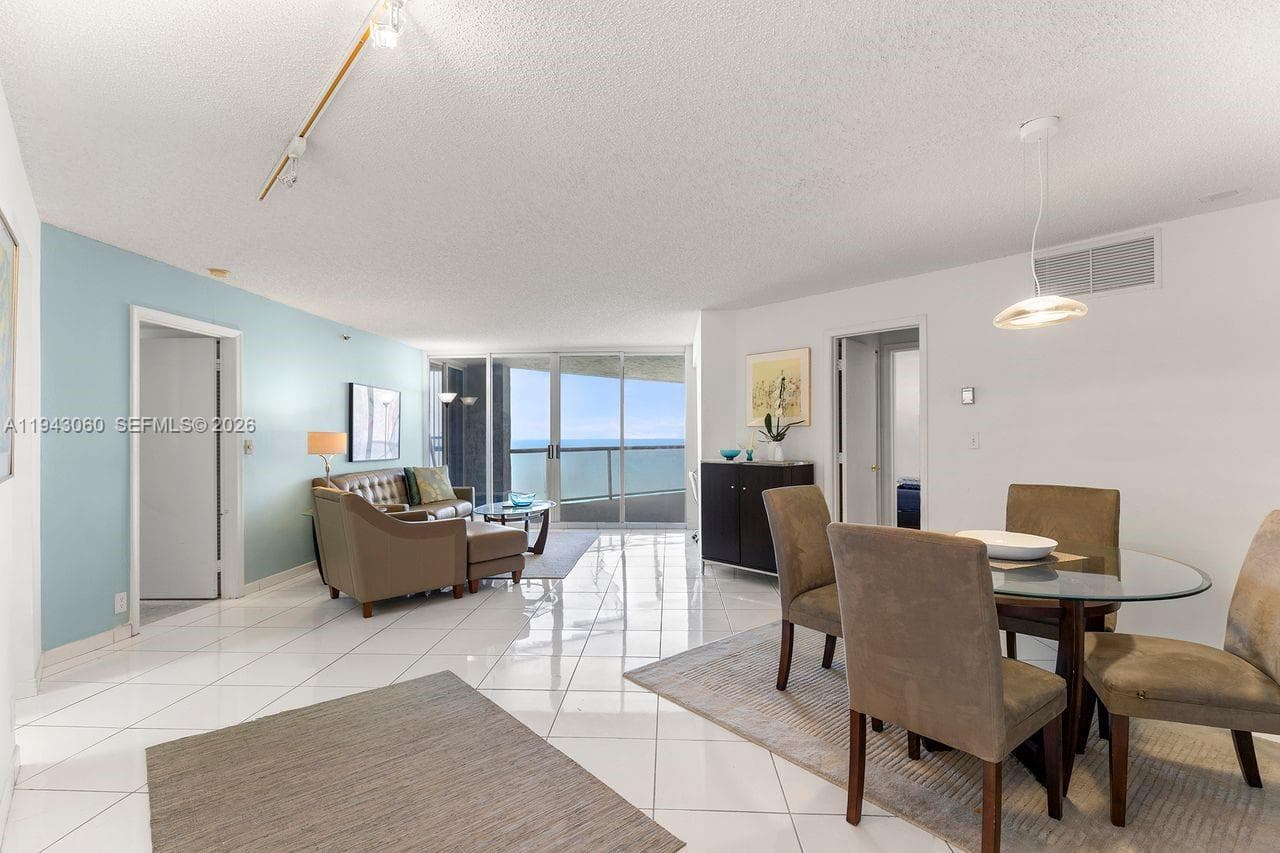 6767 Collins Ave # 1905, Miami Beach FL 33141 photo 2