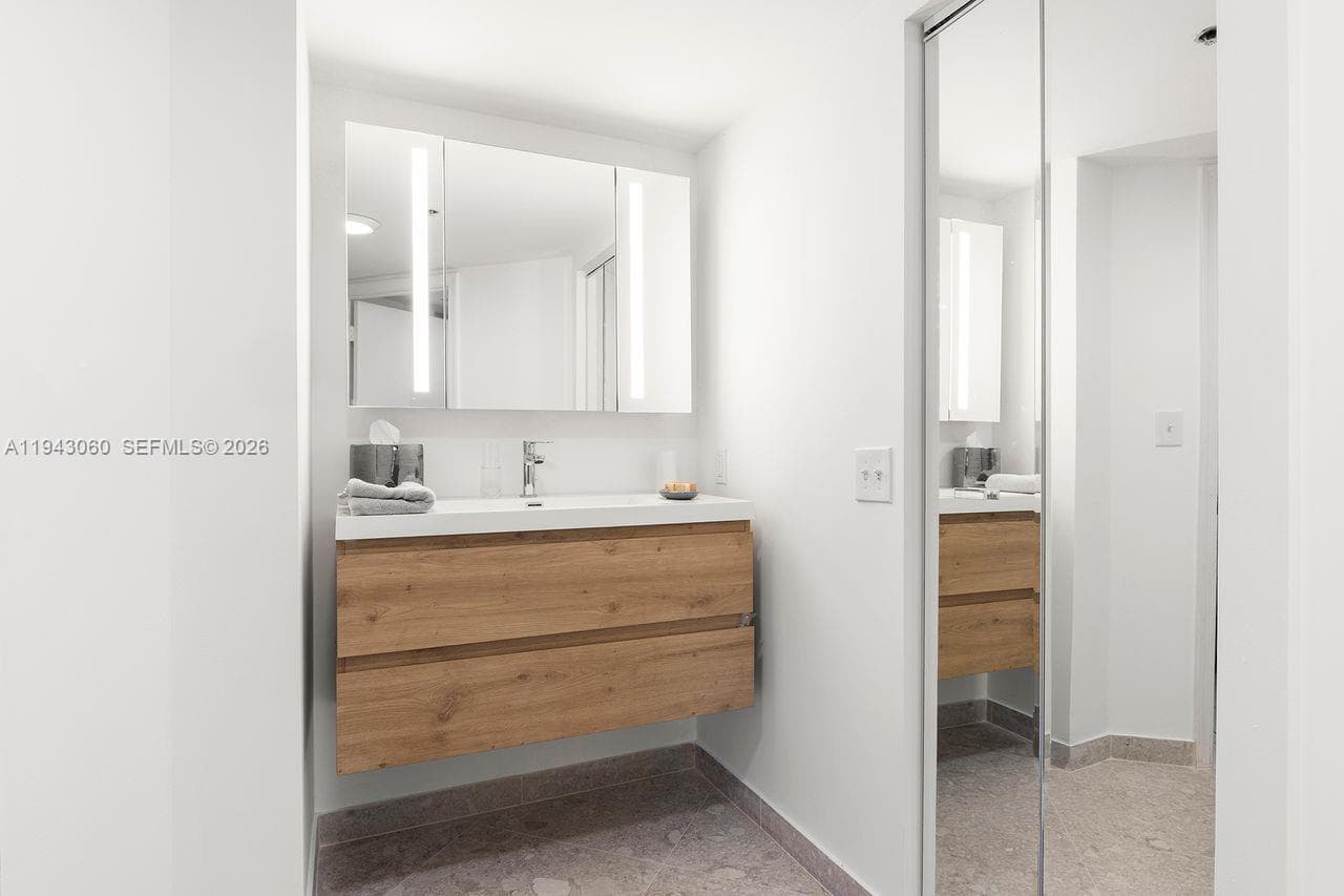 6767 Collins Ave # 1905, Miami Beach FL 33141 photo 5
