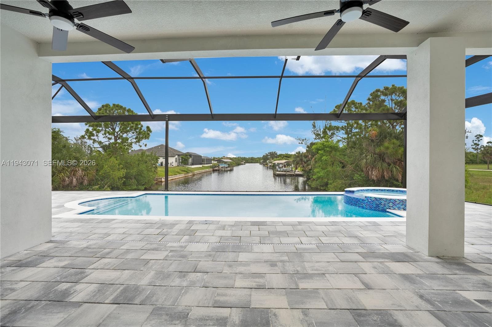 4009 W Jacaranda Pkwy, Cape Coral FL 33993 photo 2