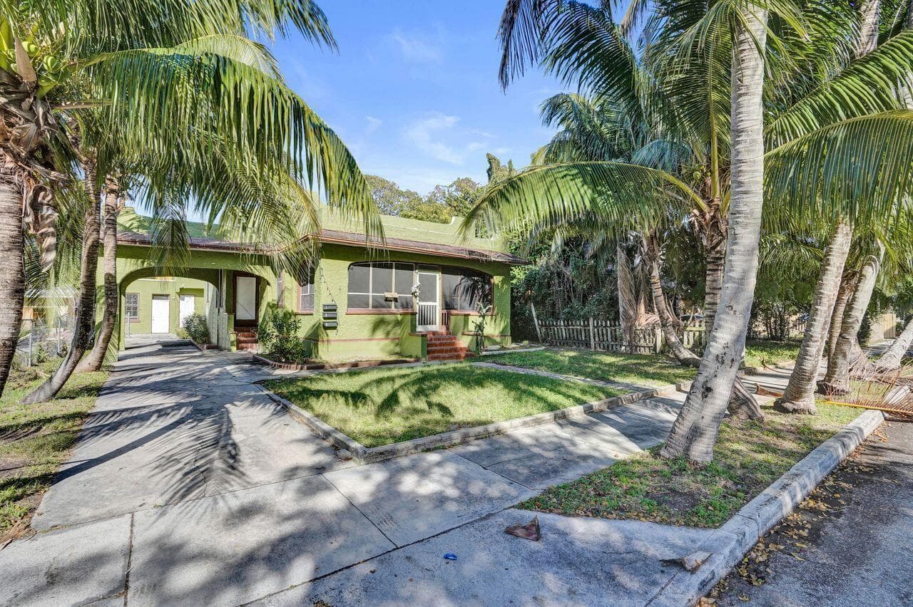 627 30th Street, West Palm Beach FL 33407 photo 4