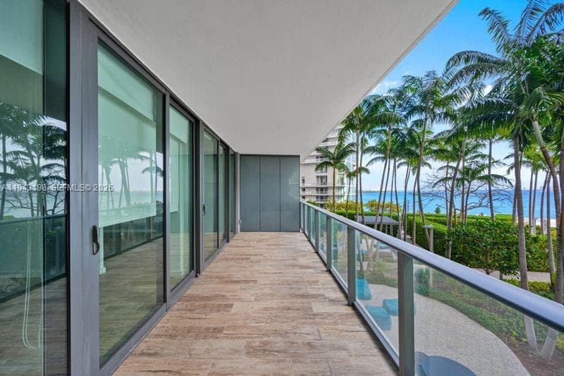 650 NE 32nd St # 602, Miami FL 33137 photo 3