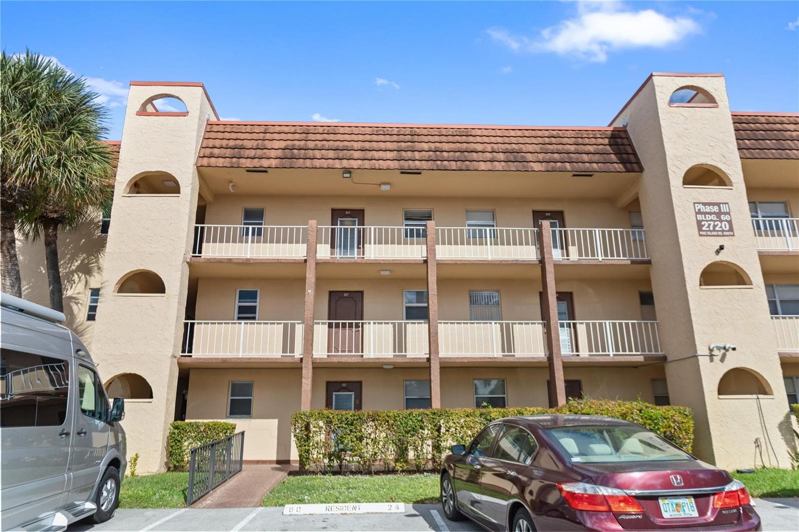 2720 N Pine Island Road # 307, Sunrise FL 33322 photo 3