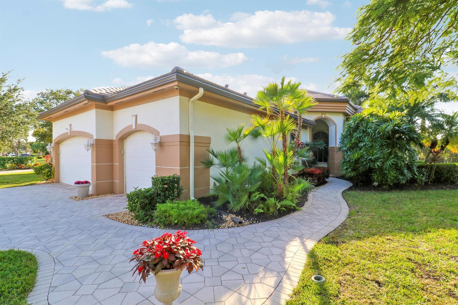 8216 Cypress Point Road, West Palm Beach FL 33412 photo 2