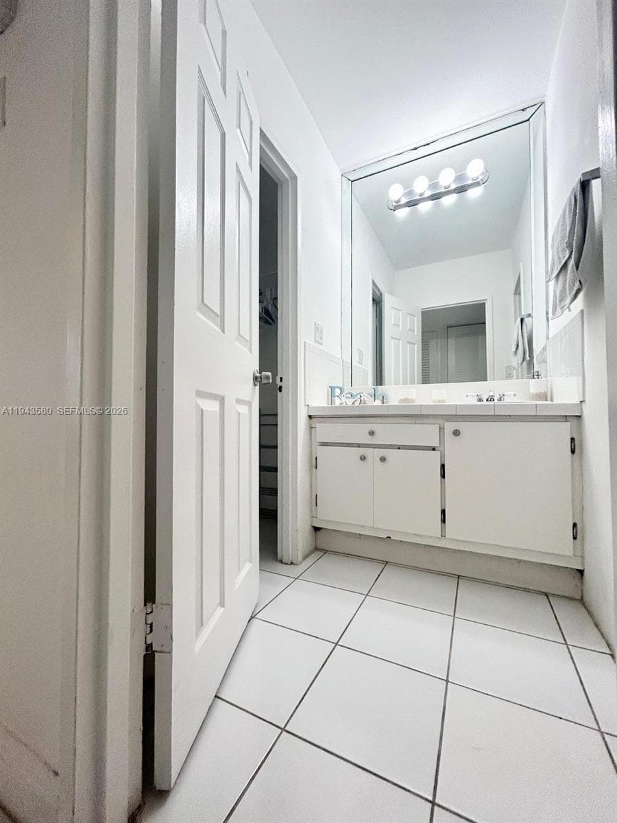 100 Lincoln Rd # 524, Miami Beach FL 33139 photo 5