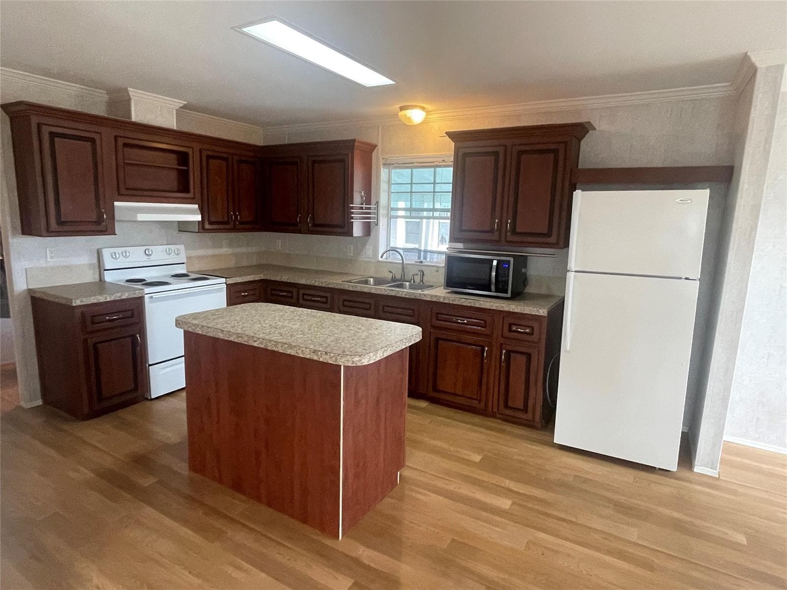 2321 SW 85th Avenue, Davie FL 33324 photo 2
