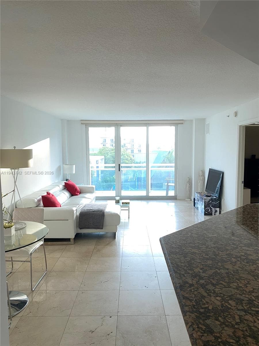 6917 Collins Ave # 426, Miami Beach FL 33141